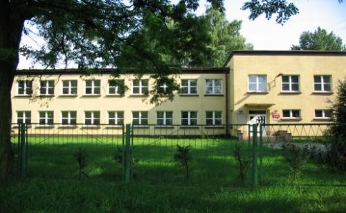 Budynek szkoły w Woli Libertowskiej