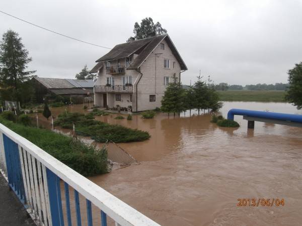 : Zniszczenia spowodowane przez ulewne deszcze